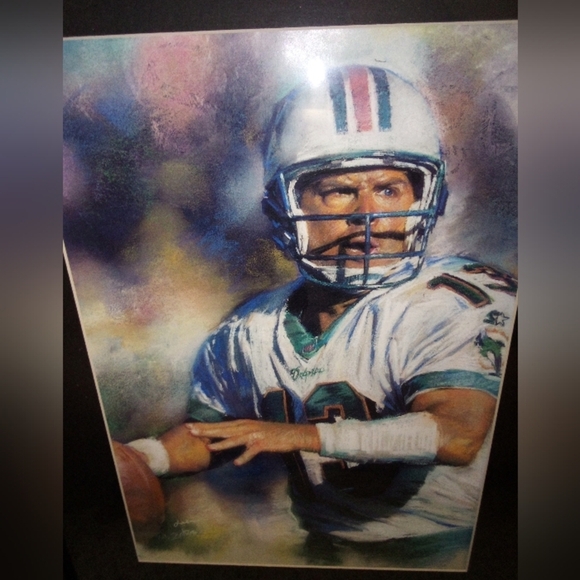 Dan Marino chalk pastel artwork signed by artist - Picture 2 of 2